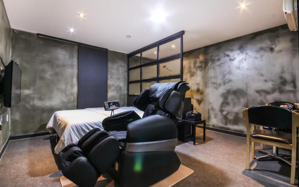 M7 Business Hotel Chilgok Esterno foto